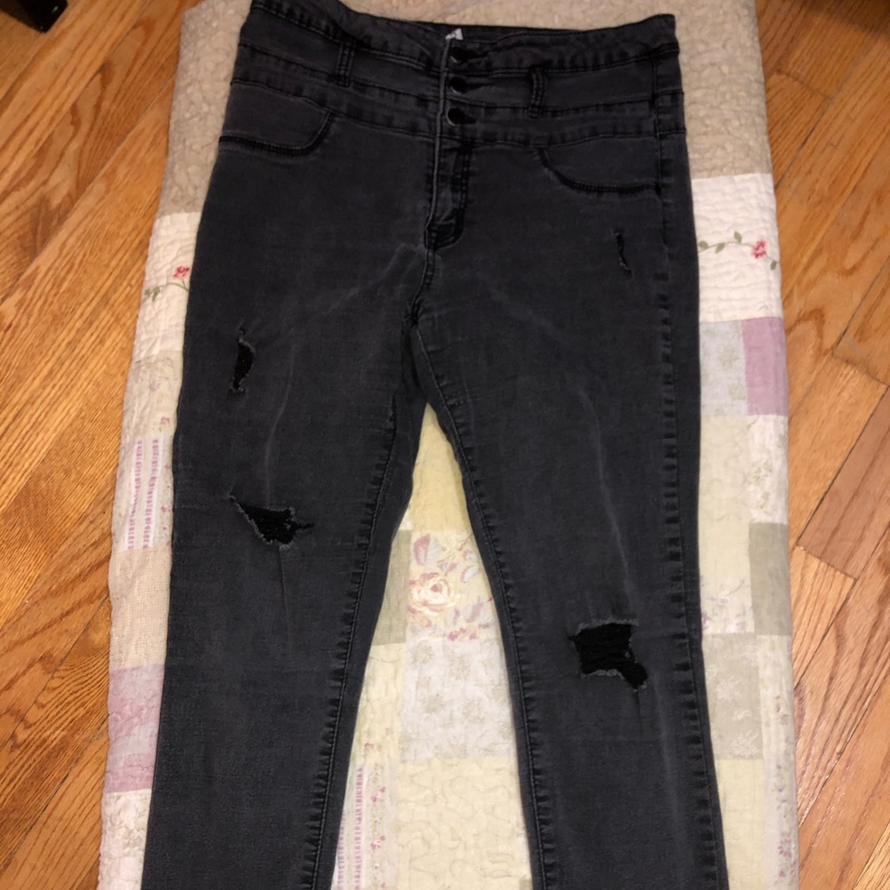 Jeans - Picture 1 of 3